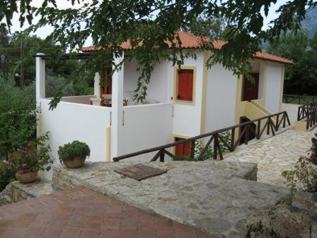 Hotel Heleni Apartments Epidaurus Exteriör bild
